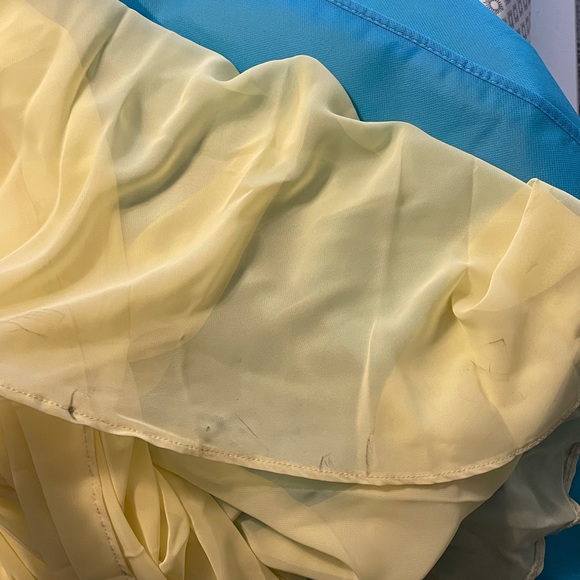 Gorgeous prom dress - Picture 8 of 9